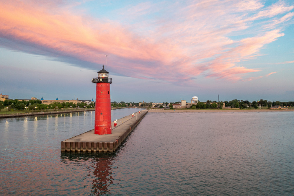 Kenosha North Pier Lighthouse