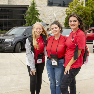 Students at 2022 Arrival & Move-In.