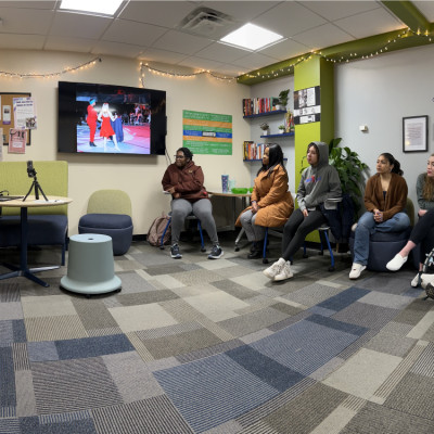 Students in the Engagement and Inclusion Center.