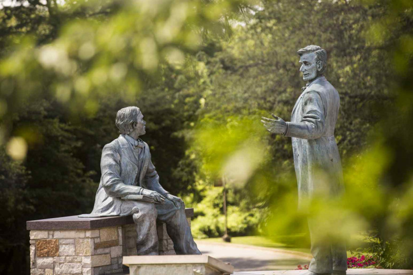 Lincoln statue in the spring